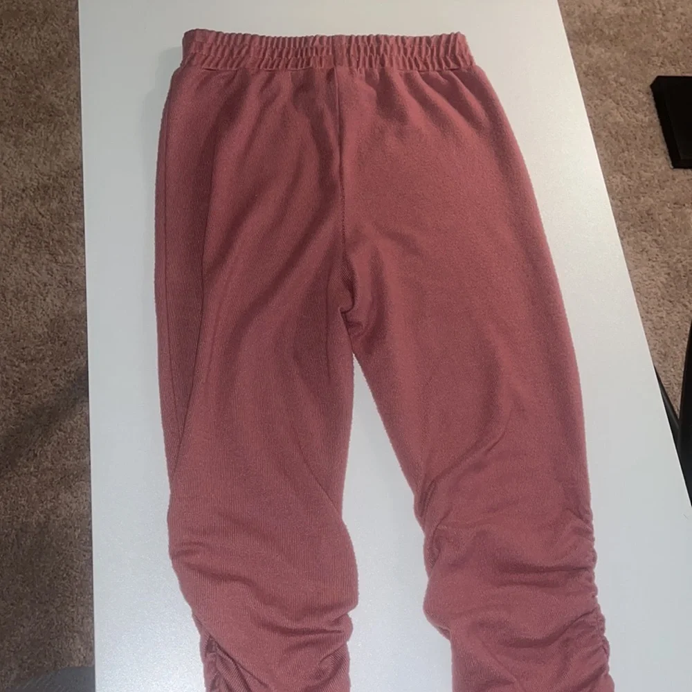 Blush rose pink scrunch flare pants💖 - Picture 4 of 5